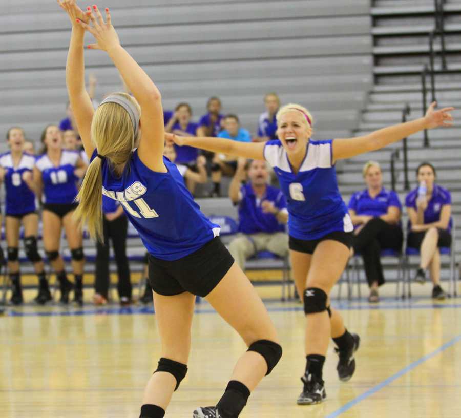 Girls Volleyball Defeats Top Ranked Competitor