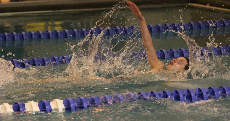Swimmers Shatter 200 Freestyle Record