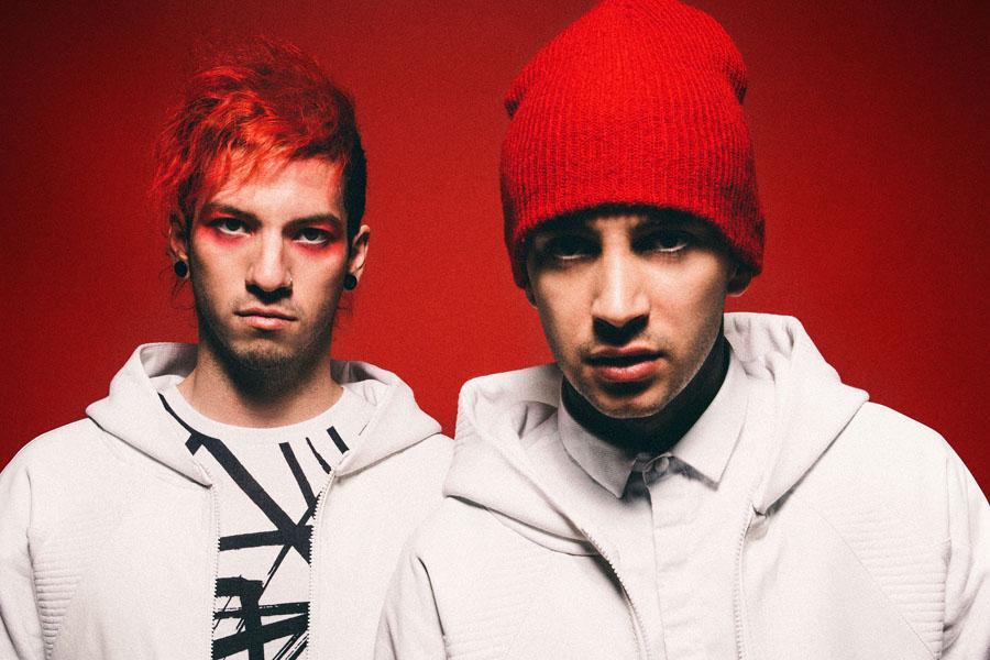 %E2%80%9CBlurryface%E2%80%9D+is+the+fourth+studio+album+by+American-duo+Twenty+One+Pilots.+Originally+set+to+be+released+on+May+19+through+Fueled+by+Ramen%2C+the+album+was+released+two+days+early+by+the+band+on+May+17+via+iTunes.%0A