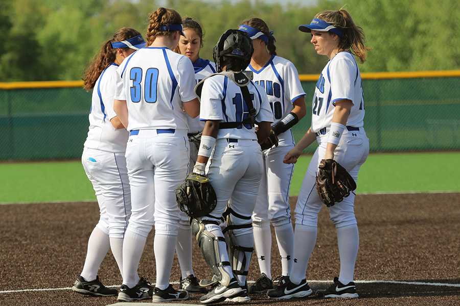 5/17/18 Varsity Softball Gallery