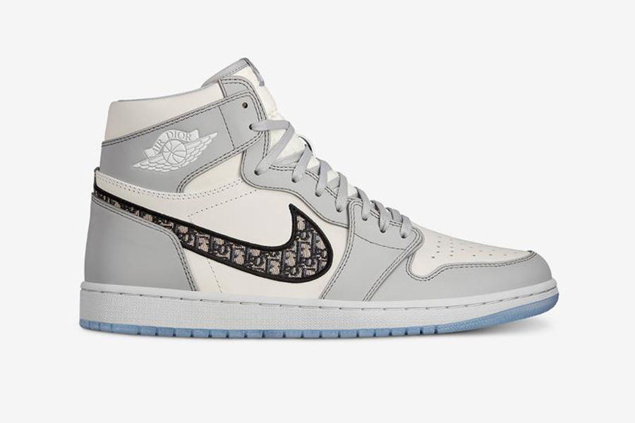 Here%E2%80%99s+a+first+look+at+the+Dior+Jordan+1.+The+shoe+is+rumored+to+retail+at+%242%2C000.%0A