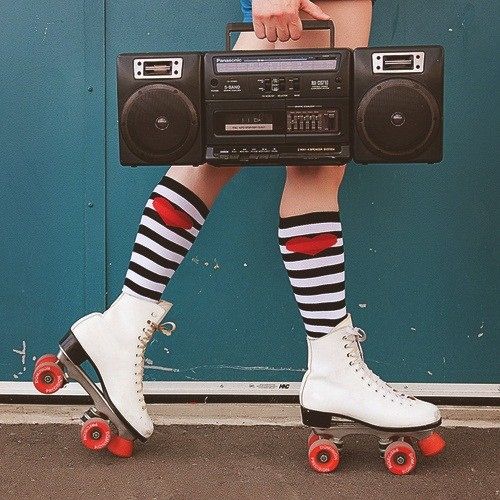 The 80s are making a retro comeback through the most popular sport back then: rollerblading. The beloved sport of rollerblading is back now since the pandemic, giving students a great way to relax and have fun. 
