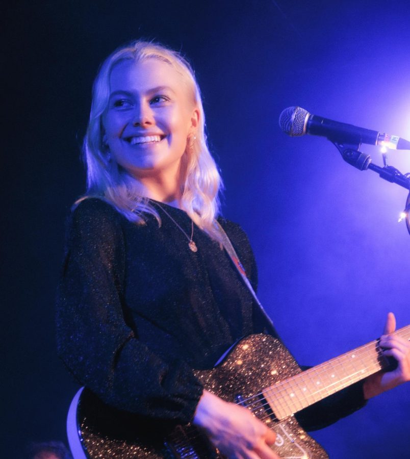 Phoebe+Bridgers+performs+at+the+Crocodile+Caf%C3%A9+in+Seattle%2C+Washington+in+2018.+Bridgers+quickly+gained+traction+in+the+music+industry%2C+which+was+further+proliferated+by+her+Grammy-nominated+album+Punisher+in+2020.+%0A%0APhoto+by+David+Lee+from+Redmond%2C+WA%2C+USA%2C+CC+BY-SA+2.0+%2C+via+Wikimedia+Commons