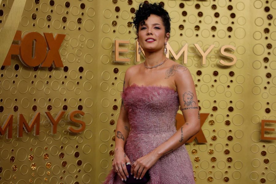 Caption: This is Halsey at the 2019 Primetime Emmy Awards. This event took place on Sept. 22, 2019. 
Credits: Jay L. Clendenin/Los Angeles Times/TNS